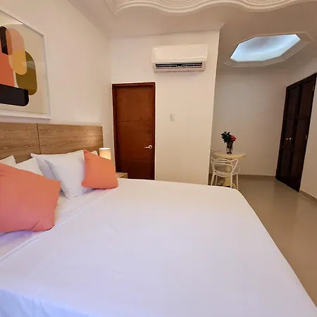 Hotel Casa Agustina 3*
